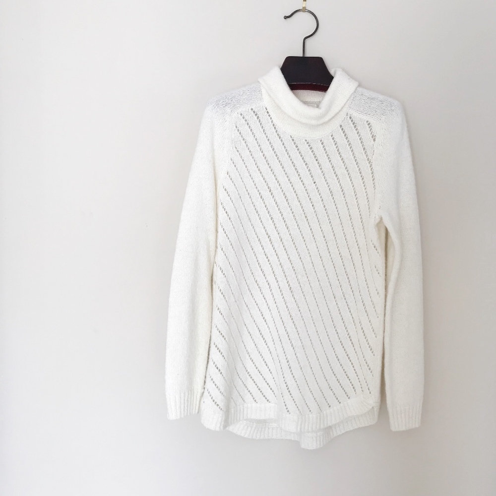 ◦ LOU & GREY ◦  White wool turtle neck